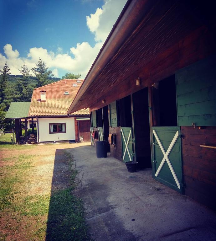 Monteoro Horse Village Ameno Exteriör bild